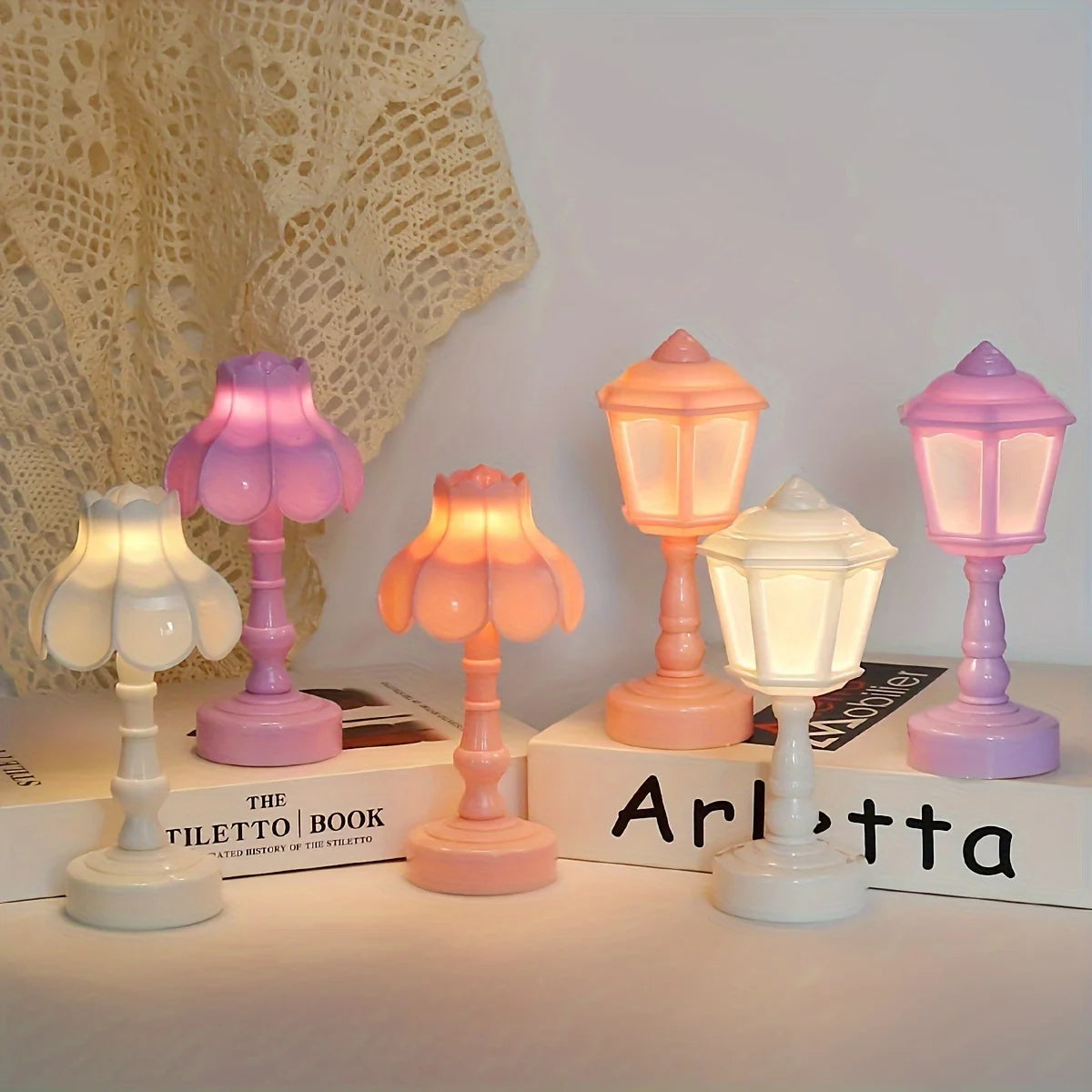 Pagoda Bud LED Lamp – Floral Night Light, Battery Powered Table Decor